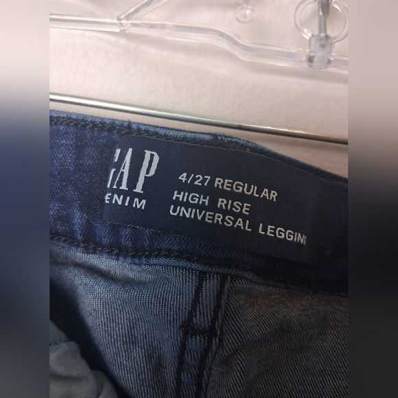 Womens GAP High-Rise Blue Jeans with Metallic Button Details Size 4/30 - Picture 4 of 7